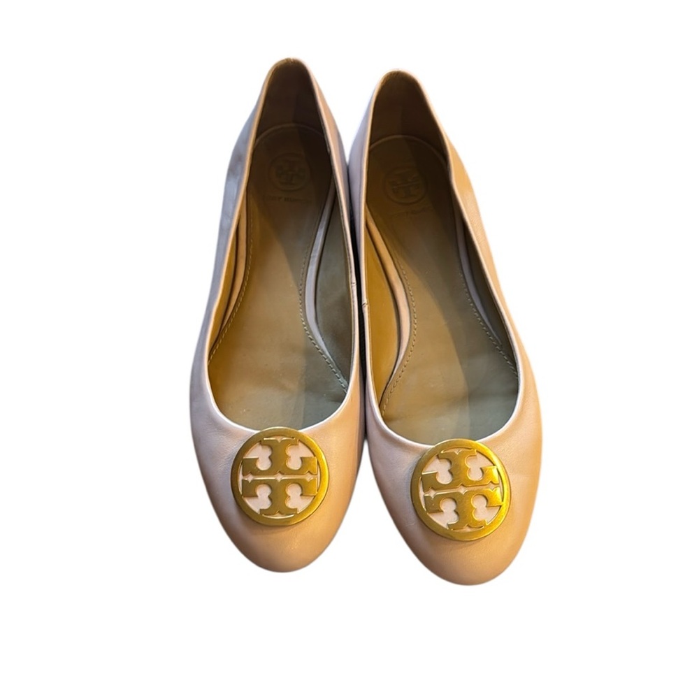 Tory Burch Pink Leather Flats with Signature Logo - Picture 3 of 6